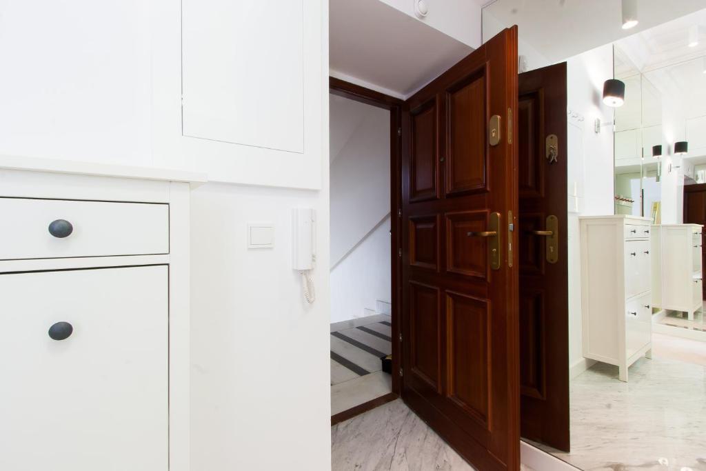 Residence Okolnik Apartments Varsovia Exterior foto